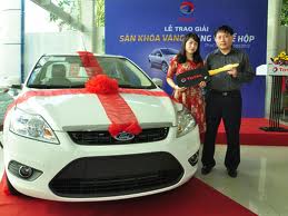 Total Việt Nam tặng xe Ford Focus cho khách hàng
